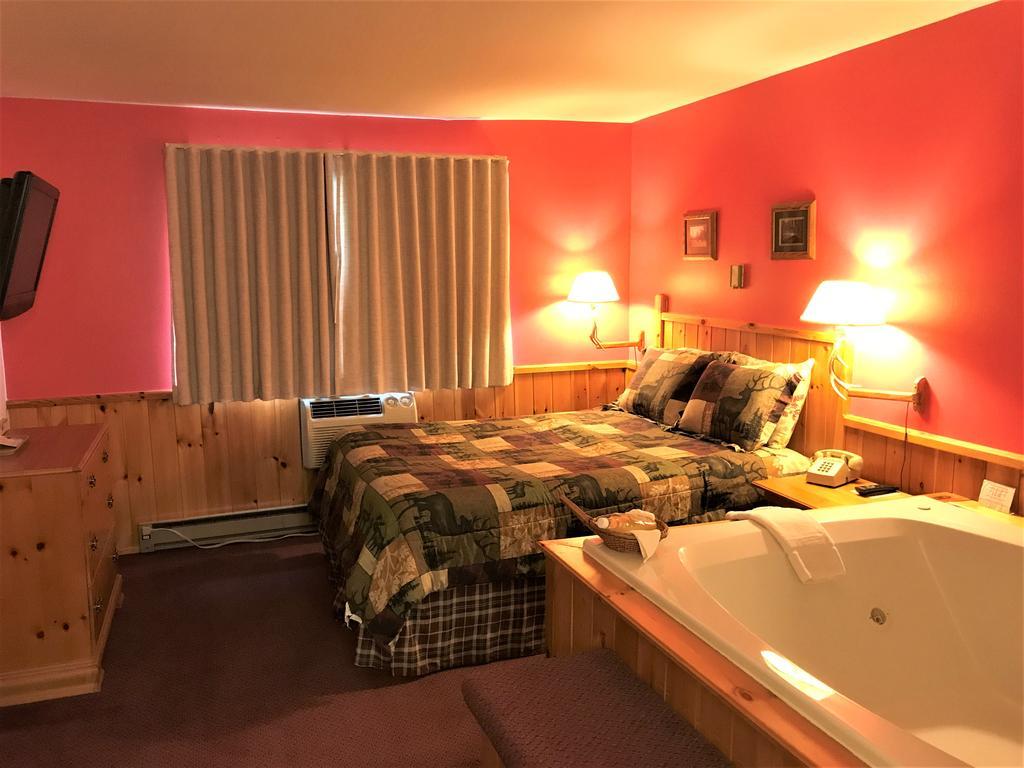 Northwoods Inn & Suites Minocqua Extérieur photo