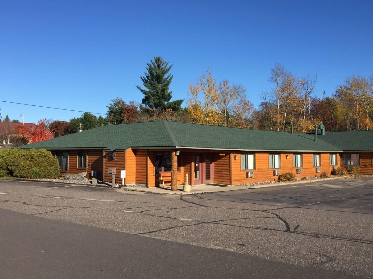 Northwoods Inn & Suites Minocqua Extérieur photo